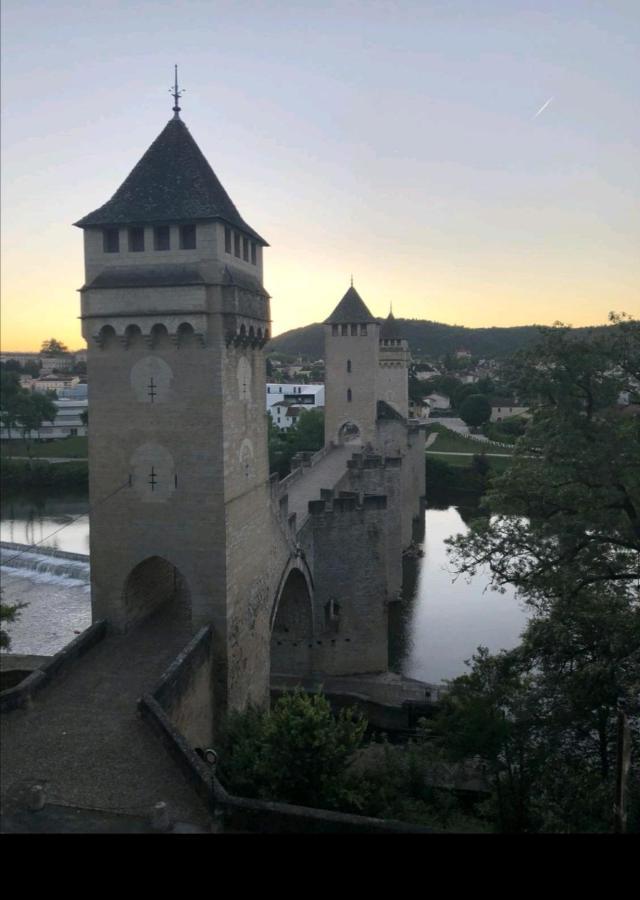 Beau Studio Renove Lumineux , Calme , Wifi Cahors Exterior photo