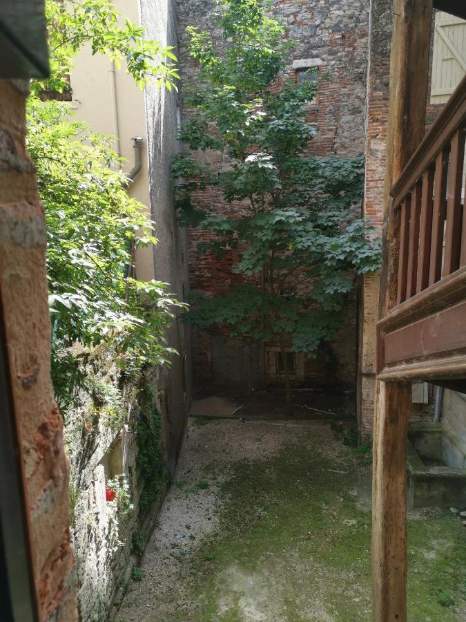 Beau Studio Renove Lumineux , Calme , Wifi Cahors Exterior photo